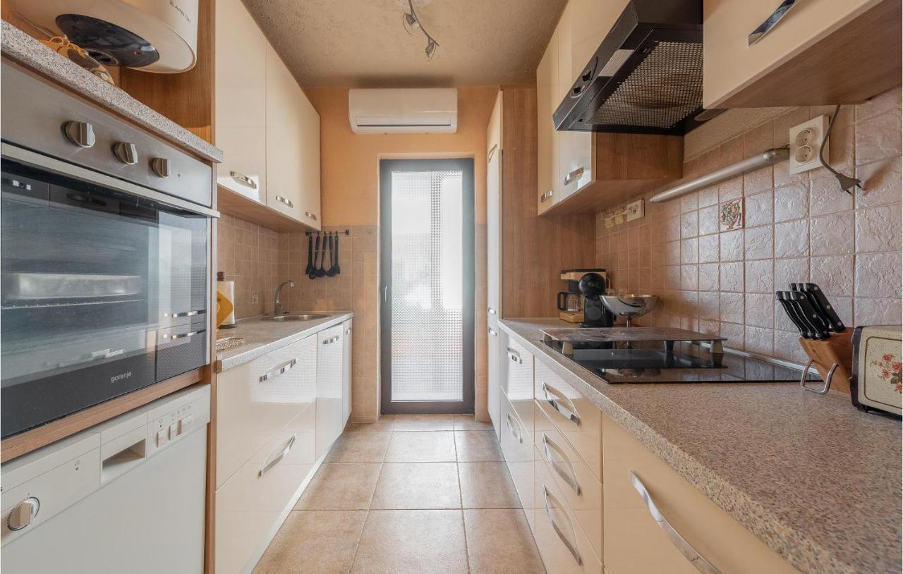 Cozy Home In Vrsi With Wifi מראה חיצוני תמונה
