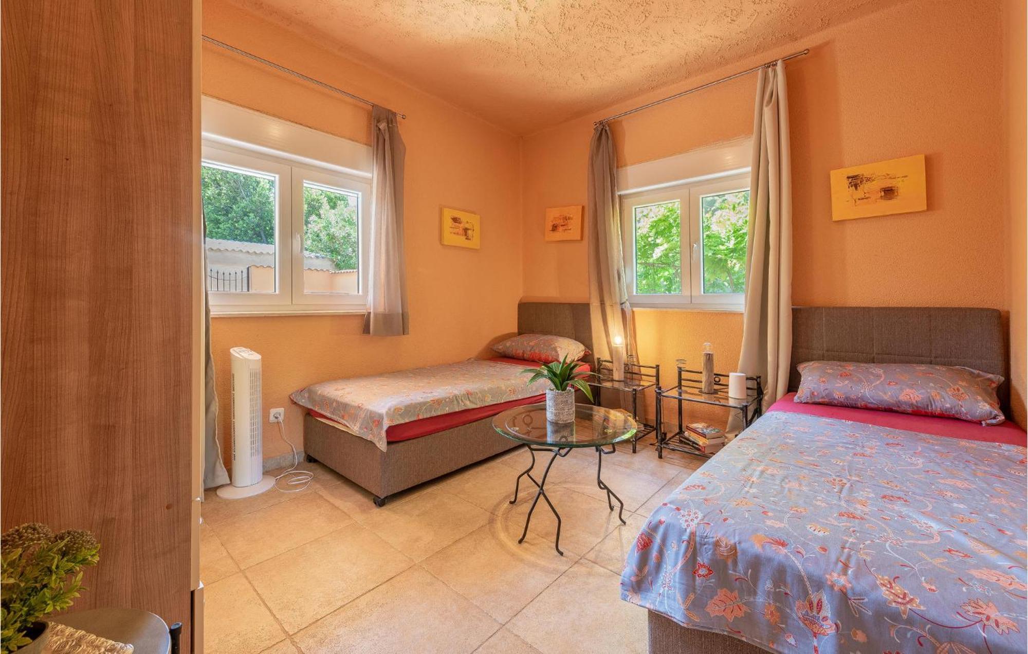 Cozy Home In Vrsi With Wifi מראה חיצוני תמונה